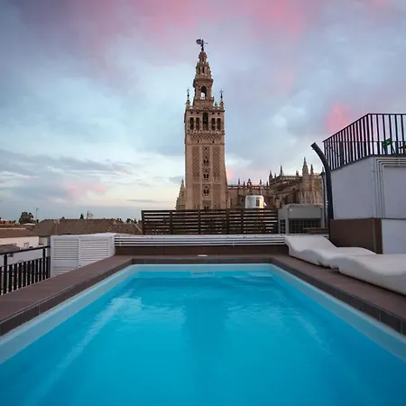 Giralda Apartment